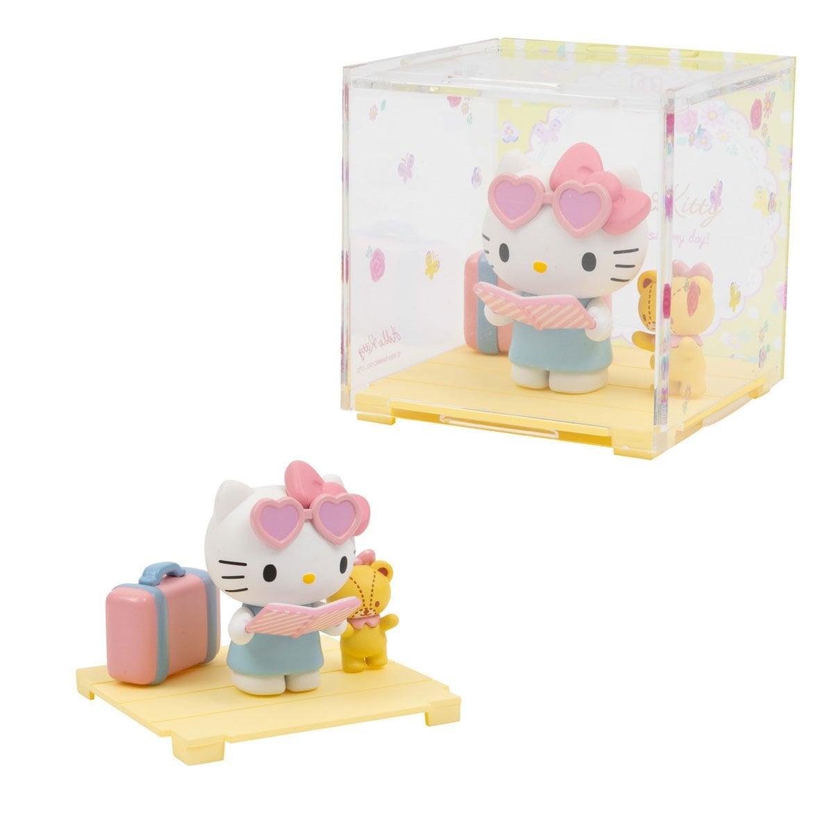 HKT38100 Hello Kitty ve Oyun Arkadaşı