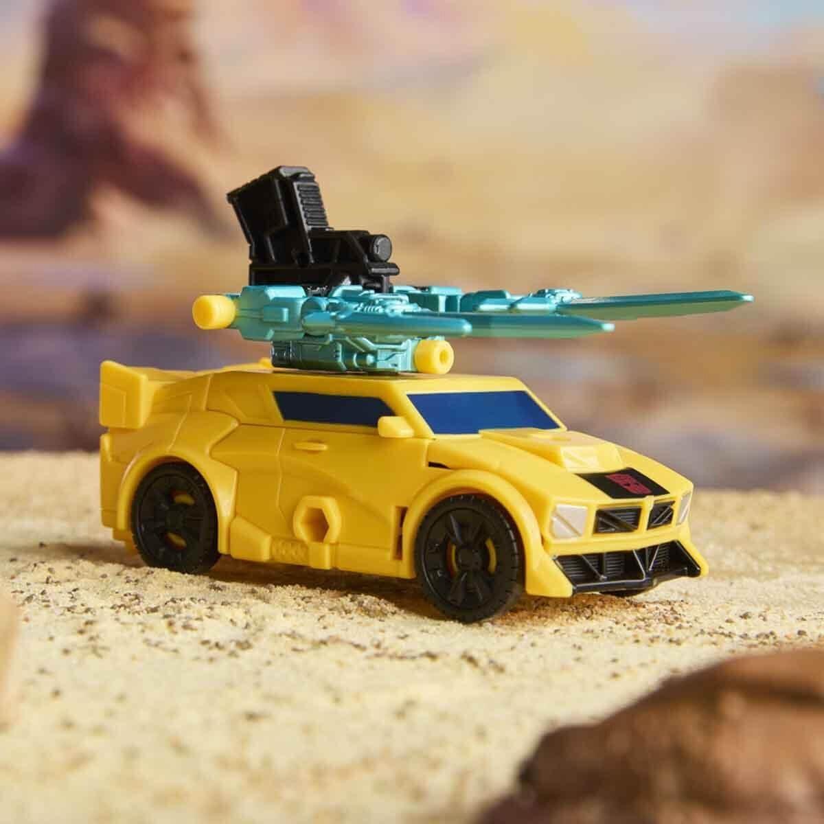 G0747 Transformers Cyberworld Zırhlı Siber Dönüşen Araba