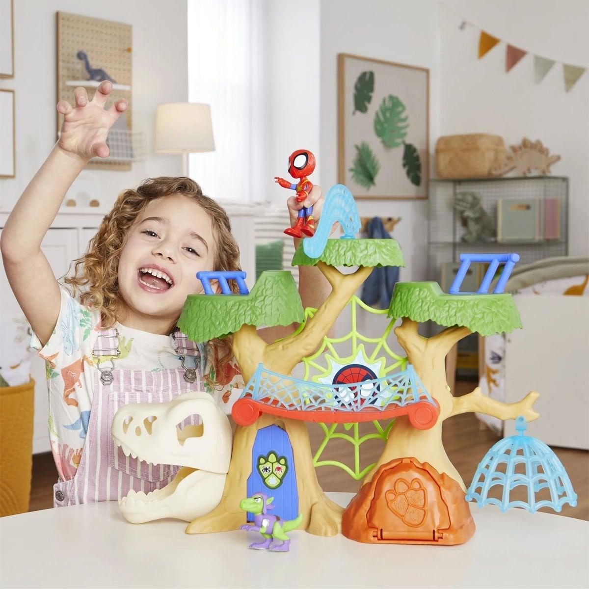 F9477 Spidey ve İnanılmaz Arkadaşları - Dino Webs Ağaç Evi Set
