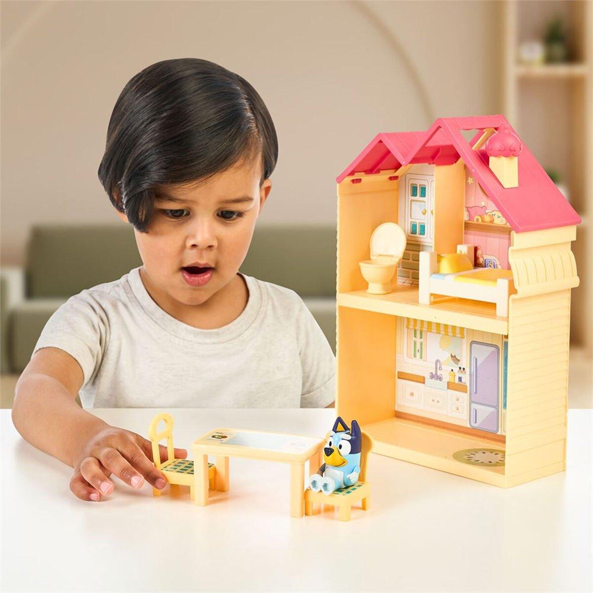 BLUEY 17614 Bluey Mini Ev ve Figür Oyun Seti