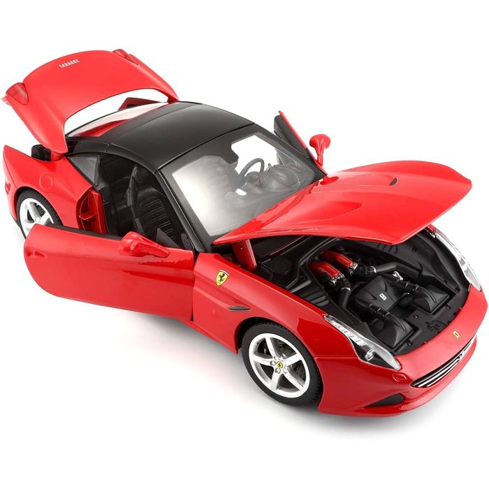 Bburago 1:18 Ferrari California T Model Araba