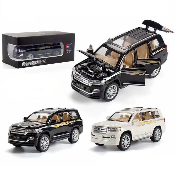 Che Zhi 1:24 Işıklı Sesli Çekbırak Model Araba CZ123