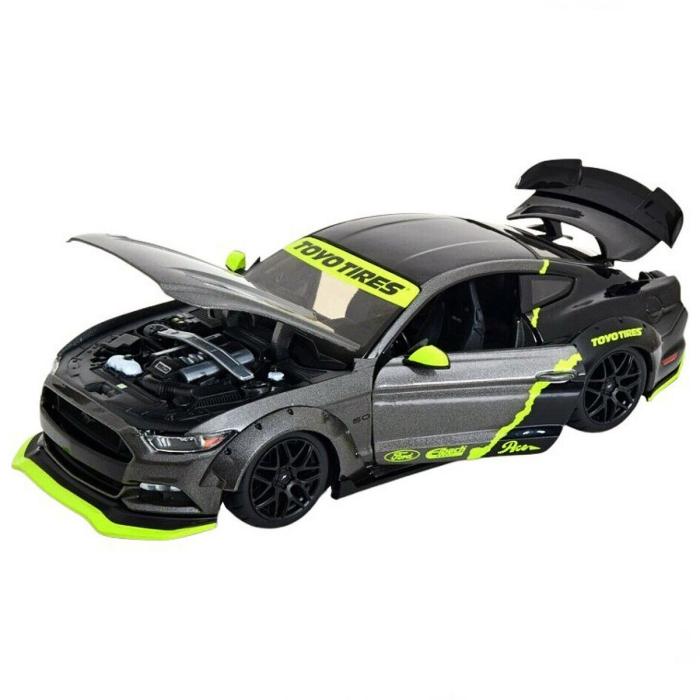 Maisto 1:18 2015 Ford Mustang GT Model Araba