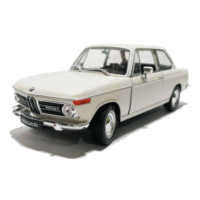 Welly 1:24 2002 BMW ti